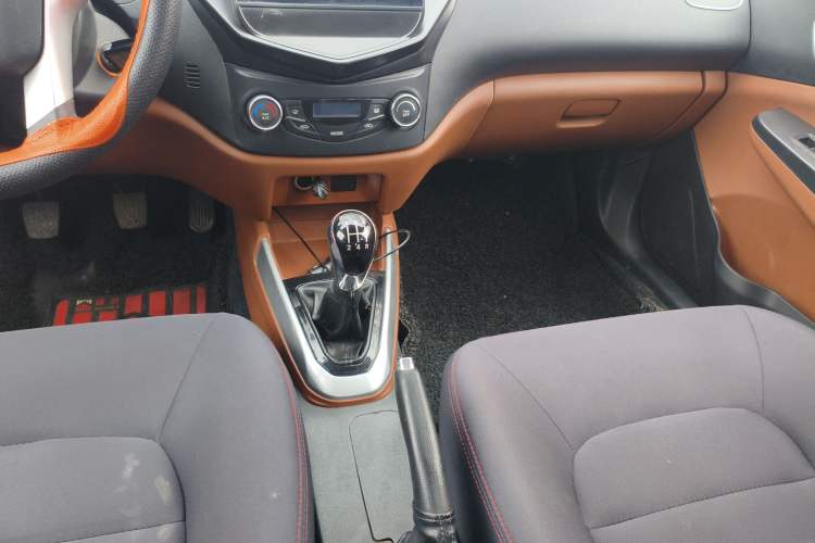 Used Geely Auto Diamond 2017 1.5L Manual Value-Added Model
