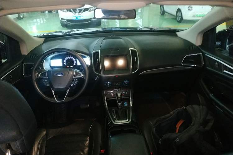 Used Ford Edge 2018 EcoBoost 245 Two-Wheel-Drive Titanium 7-Seater China V Standard
