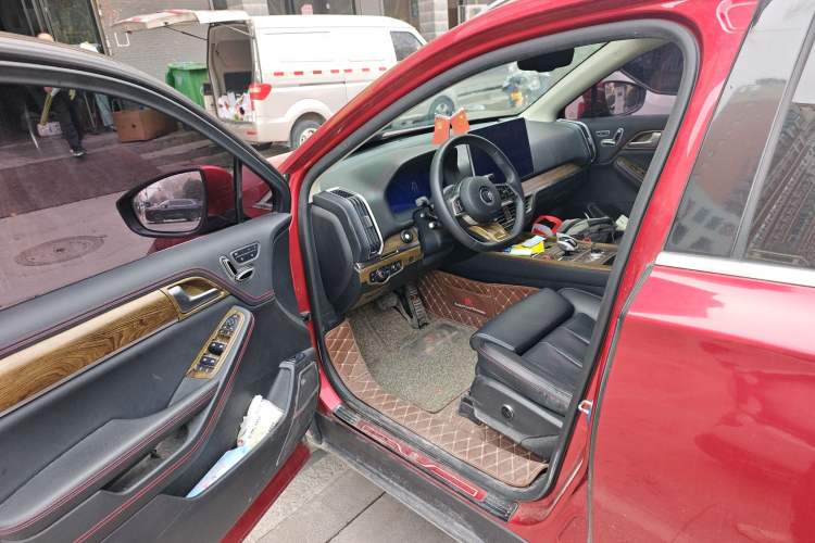 Used BYD Tang New Energy 2018 DM 2.0T All-Wheel Drive Smart Connect Genesis Edition 7 Seats China V Emission Standard