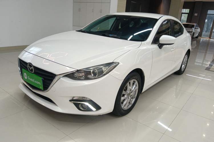 Used Mazda 3 Axela 2016 Sedan 1.5L Automatic Comfort Model