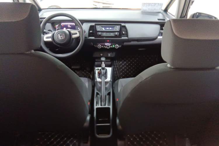 Used Honda Fit 2021 1.5L CVT Trend Edition Center Console