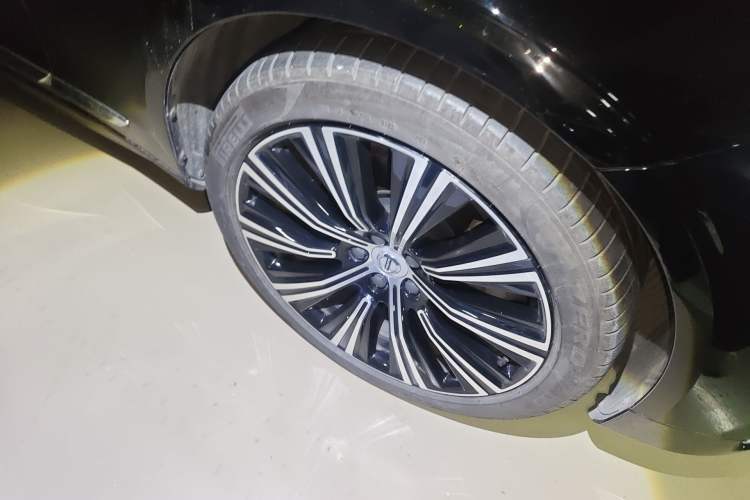 Used Volvo S90 2022 B5 Zhiya Luxury Edition Right Front Wheel Hub