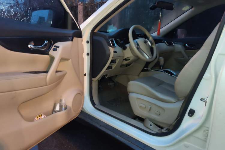 Used Nissan X-Trail 2014 2.5L CVT Luxury Edition 4WD