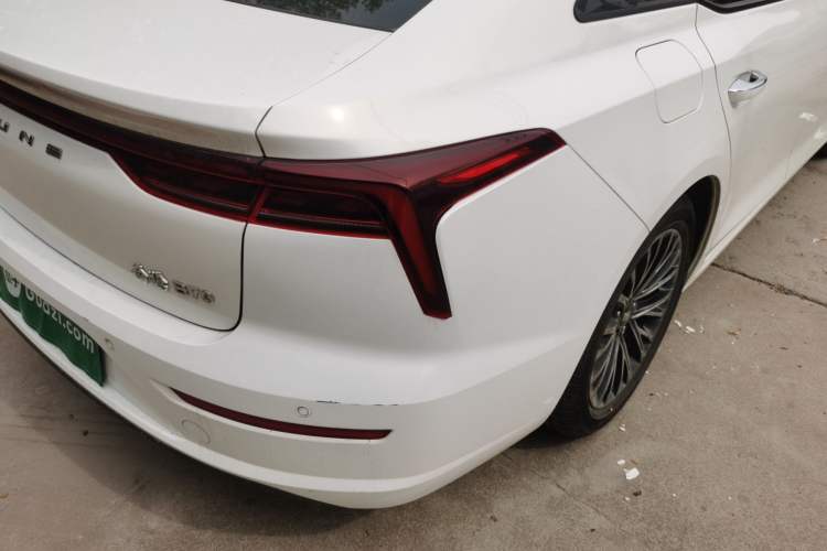 Used Bestune B70 2022 Third Generation 1.5T Automatic Premium Edition Right Rear Taillight