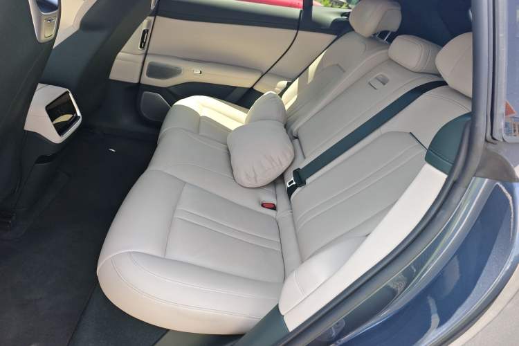 Used Xiaomi Auto YU7 2025 Ultra-Long Range High-Performance All-Wheel-Drive Max Edition