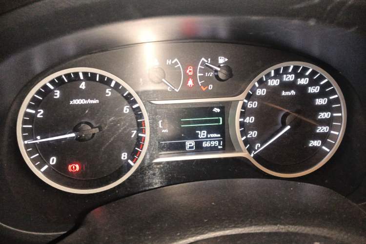 Used Nissan Lannia 2016 1.6L CVT Smart Cool Edition