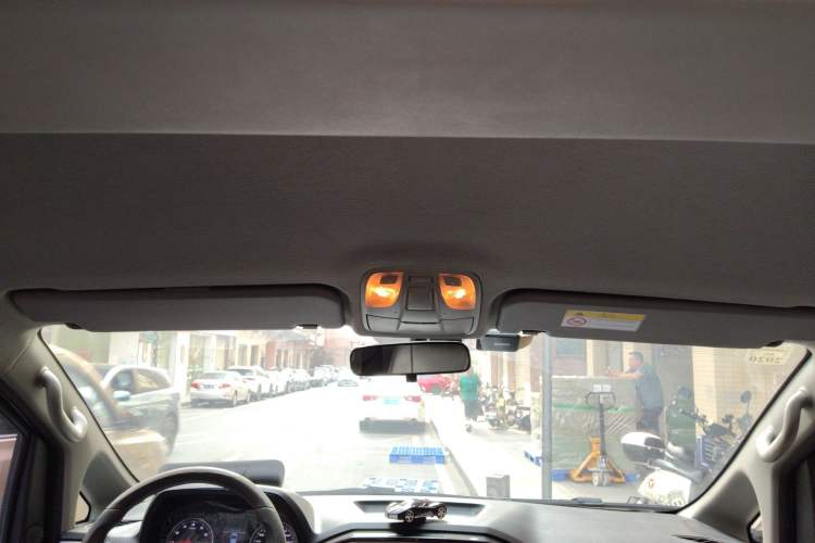 Used JAC Refine M4 2018 2.0L Manual Express Version