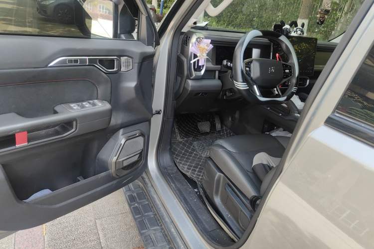 Used JETOUR Traveler 2023 1.5T Two-Wheel Drive Discovery PRO