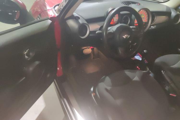 Used MINI MINI 2011 1.6L ONE