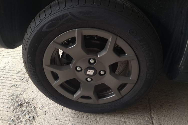 Used Baojun Spark EUV 2026 301km Flagship Edition Right Rear Wheel Hub