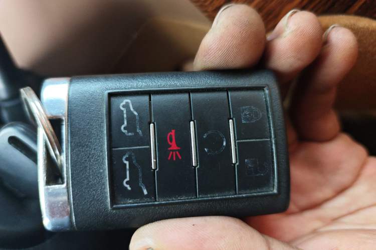 Used Cadillac Escalade 2010 6.0 Hybrid
