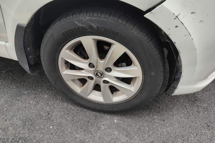 Used Dongfeng Fengon 330 