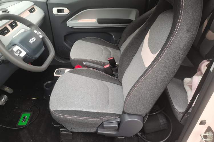 Used Chery QQ Ice Cream 2022 120km Conical Shape Lithium Iron Phosphate
