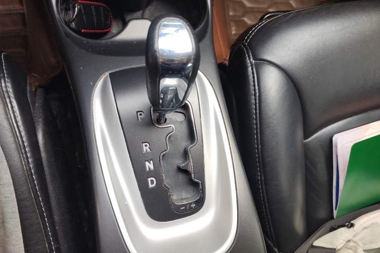 Used Dodge Journey 2013 2.4L Two-Wheel Drive Luxury Version