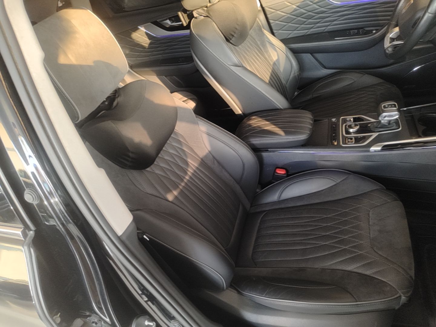 Hongqi HS5 2022 Revised Version 2.0T Smart Connect Flagship Edition — снимка 19