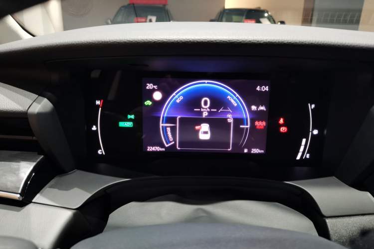 Used Toyota Camry 2024 Dual-Motor 2.0 HGVP Luxury Edition