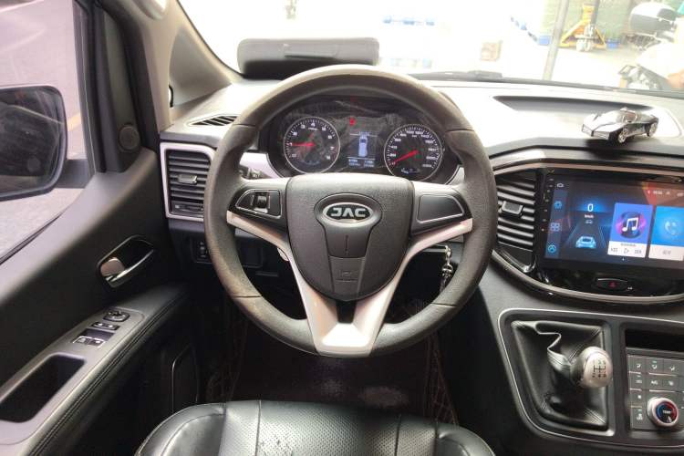 Used JAC Refine M4 2018 2.0L Manual Express Version