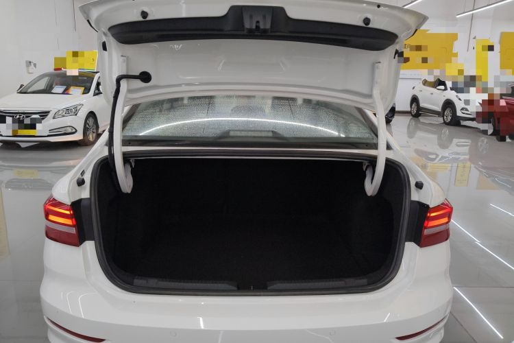 Used Volkswagen Lavida 2019 1.5L Automatic Comfort Edition China VI Standard