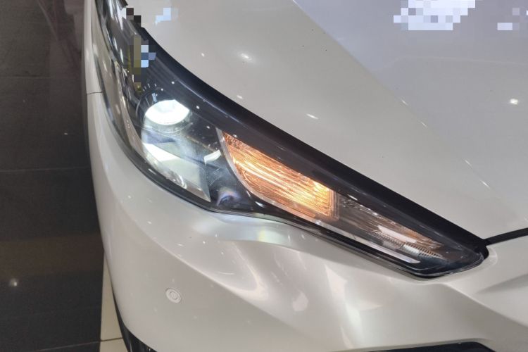 Used Toyota FRONTLANDER 2022 2.0L CVT Leading Edition Right Front Headlight