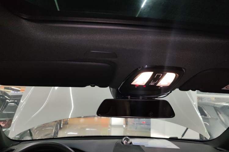 Used Volvo XC60 2022 B5 4x4 Zhiyi Luxury Edition
