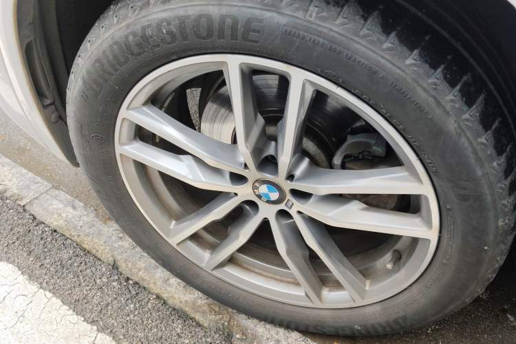Used BMW X3 2018 xDrive28i M Sport Package China VI Left Front Wheel Hub