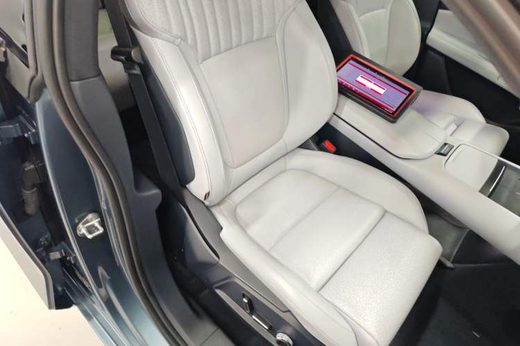 Used Lynk & Co Z10 2025 95 kWh 702 km All-Wheel Drive Intelligent Driving Ultra