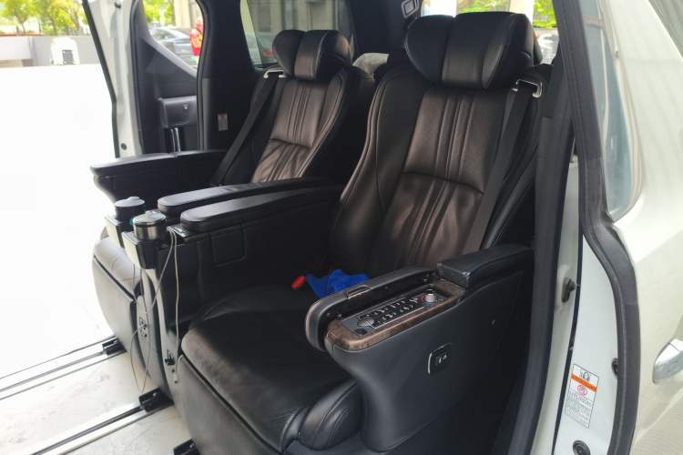 Used Toyota Vellfire 2019 Dual-Engine 2.5L HV Prestige Edition