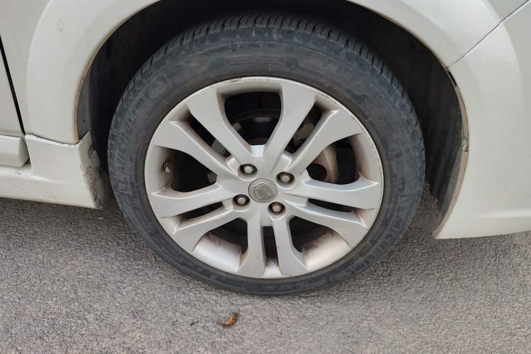 Used Suzuki Liana A6 2014 Hatchback 1.4L Manual Ideal Model Right Front Wheel Hub