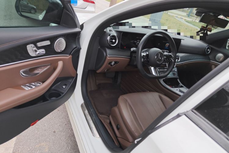 Used Mercedes-Benz E-Class 2023 E 300 Stylish Sports Edition Interior 3