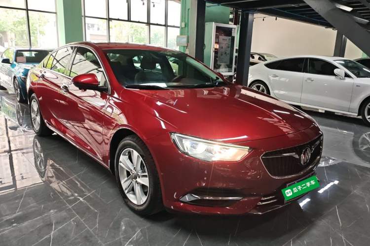 Used Buick Regal 2019 20T Elite Version China V Standard Front Right 45 Deg