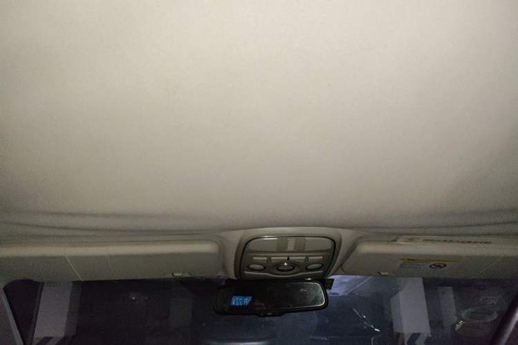 Used Haval H6 2013 Upgraded Model 2.4L Automatic Two-Wheel Drive Elite Version