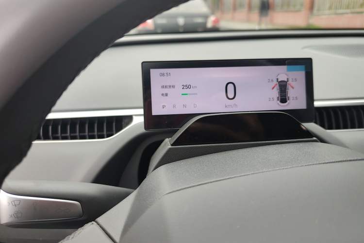 Used XPeng MONA M03 2024 620 with Ultra-Long Range Instrument Cluster