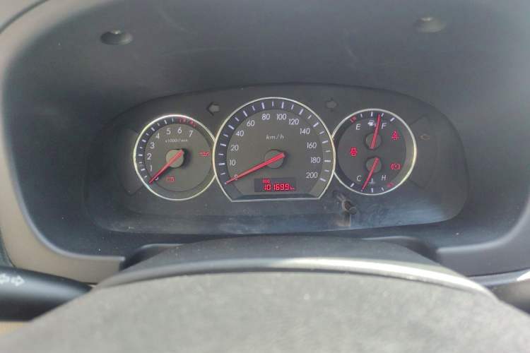 Used CHANGAN Alsvin V3 2012 1.3L Manual Comfort Version China IV Standard Odometer Close Up