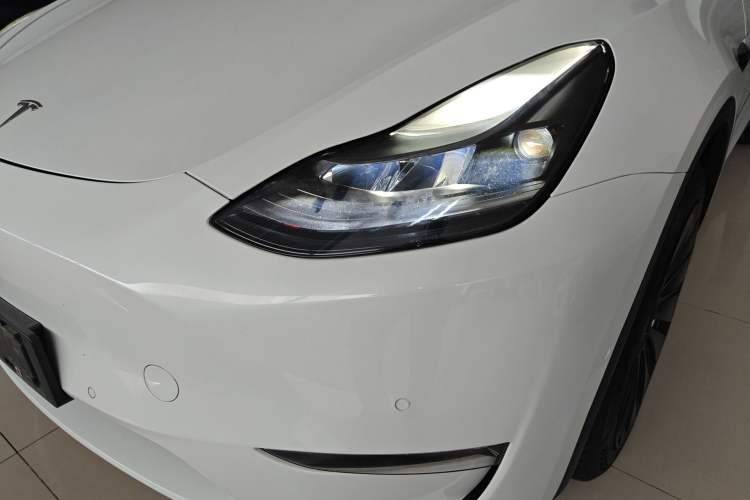 Used Tesla Model Y 2021 Long-Range All-Wheel-Drive Version Left Front Headlight