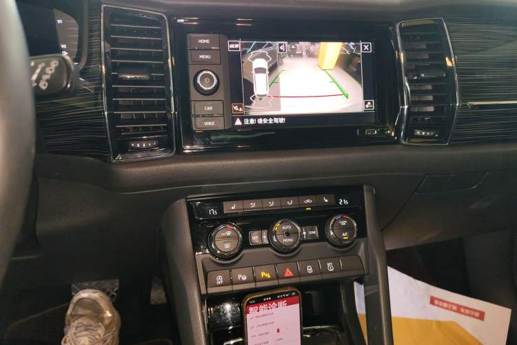 Used Skoda Kodiaq 2019 Facelifted TSI330 5-Seater Two-Wheel-Drive Luxury Enjoyment Edition China VI Standard