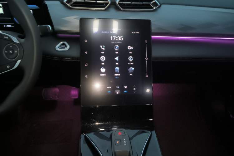 Used Dongfeng Aeolus Mage 2024 Honor Edition 1.5T Fashion Model
