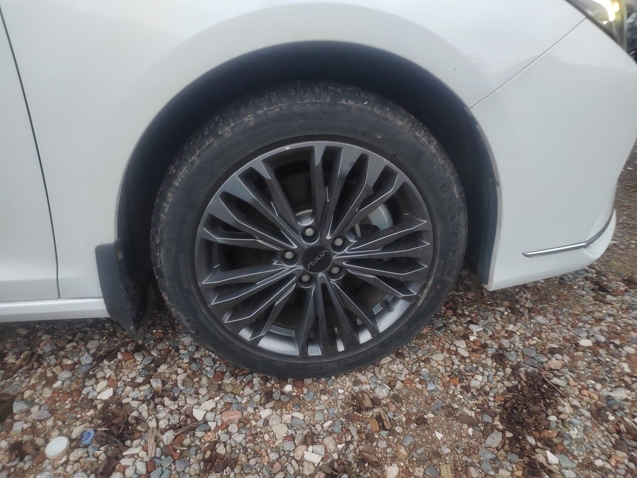 Dongfeng Aeolus Yixuan MAX 2023 1.5T Ultra-Stylish Trendsetting Dad Edition — снимка 8