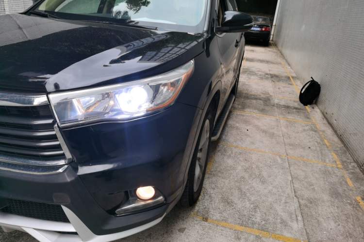 Used Toyota Highlander 2015 2.0T Four-Wheel Drive Luxury Edition 7-Seater Left Front Headlight