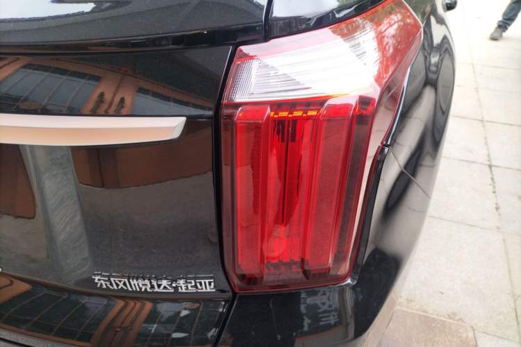 Used Kia Sportage R 2021 Ace 2.0L Splendid Edition Exterior 3