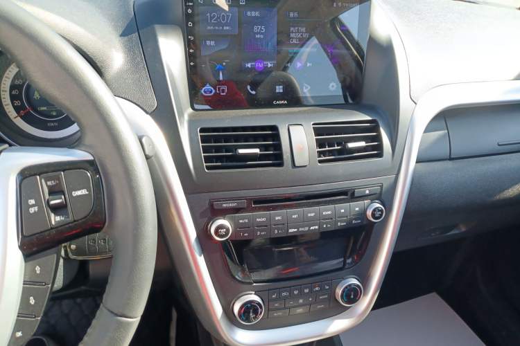 Used Bestune X80 2013 2.3L automatic luxury version
