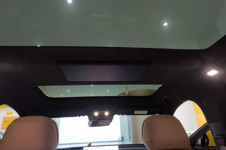 Used ONVO Luxeed L90 2025 Model—Ultra Six-Seater Version