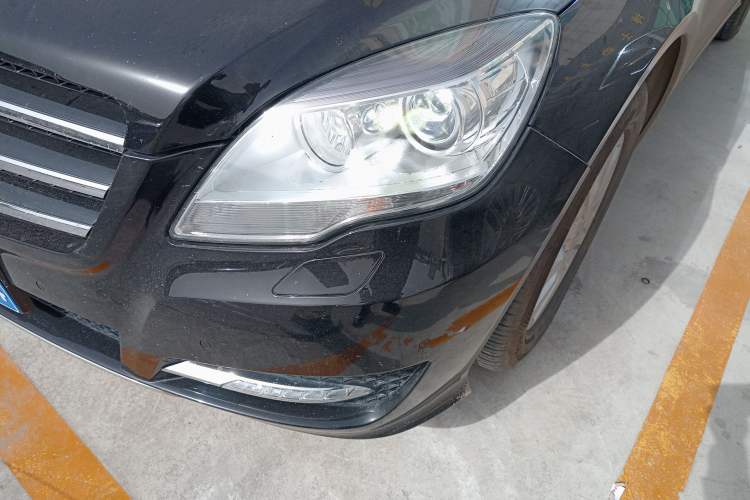 Used Mercedes-Benz R-Class 2017 R 320 4MATIC Business Edition Prestige Model
