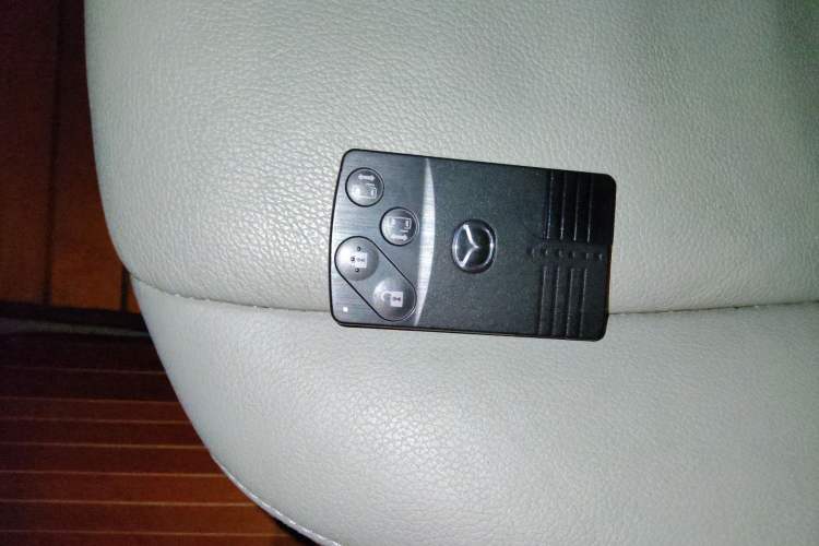 Used Mazda 8 2013 2.5L Ultimate Edition Vehicle Key