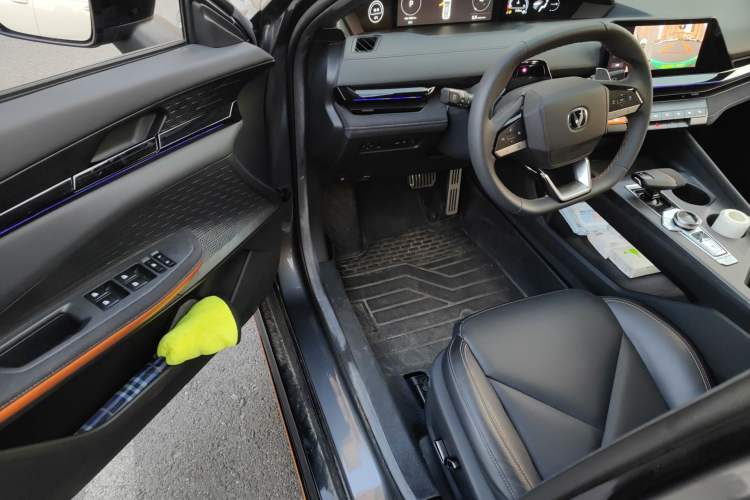 Used CHANGAN UNI-V 2022 1.5T Sport Edition Driver Seat