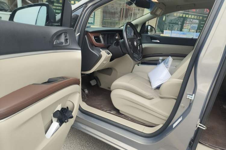 Used Buick GL8 2018 28T Luxury Model China VI Standard
