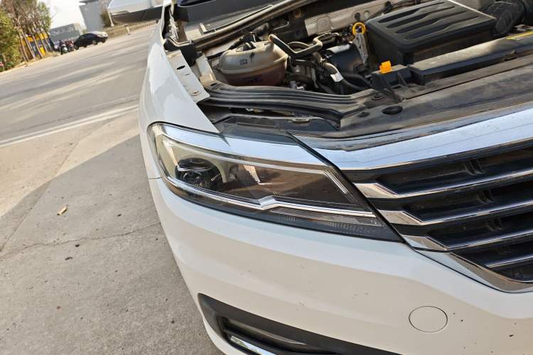 Used Volkswagen Lavida 2018 1.5L Manual Comfort Edition China V Standard Right Front Headlight