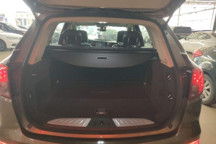 Used Buick Envision 2017 20T Two-Wheel Drive Leading Version Trunk