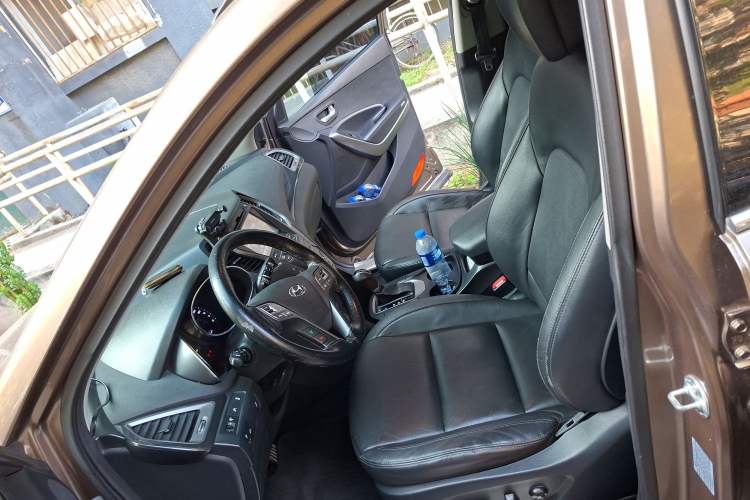 Used Hyundai Santa Fe 2013 Revised Version 2.4L Automatic All-Wheel Drive Smart Type Left Front Seat