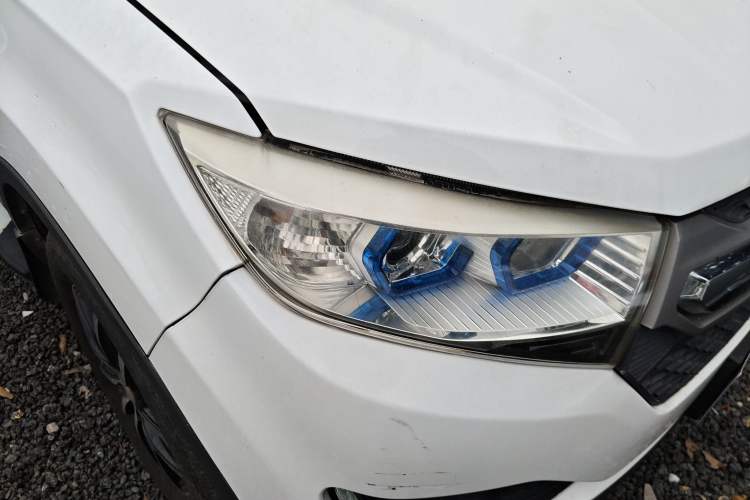 Used Lifan Auto Myway 2016 1.5L Manual Elite Version Right Front Headlight