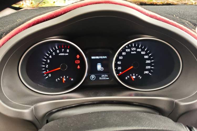 Used Kia Sportage R 2015 2.0L Automatic Two-Wheel Drive DLX Model
